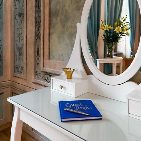 Florianska Apartment